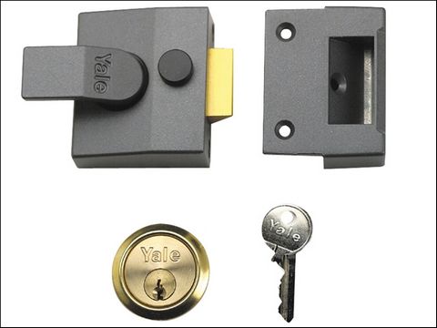 Yale Locks 84 Standard Nightlatch DMG/PB Cylinder 40mm Backset Box