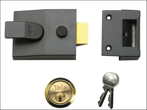 Yale Locks 91 Basic Nightlatch DMG Brass Cylinder 60mm Backset Box
